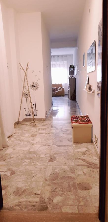 La Casa Al Mare Apartment เปสการา ภายนอก รูปภาพ