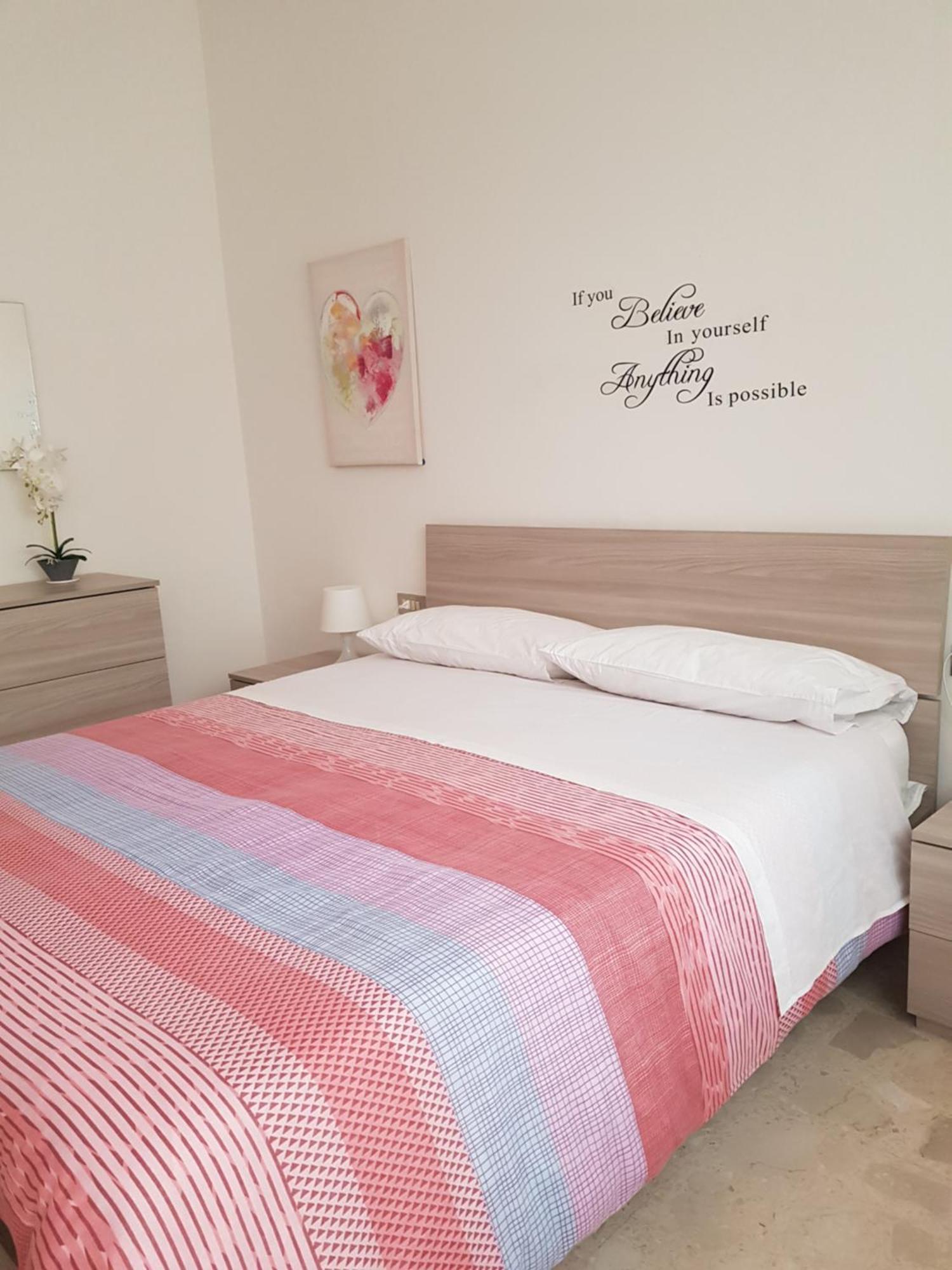 La Casa Al Mare Apartment เปสการา ภายนอก รูปภาพ
